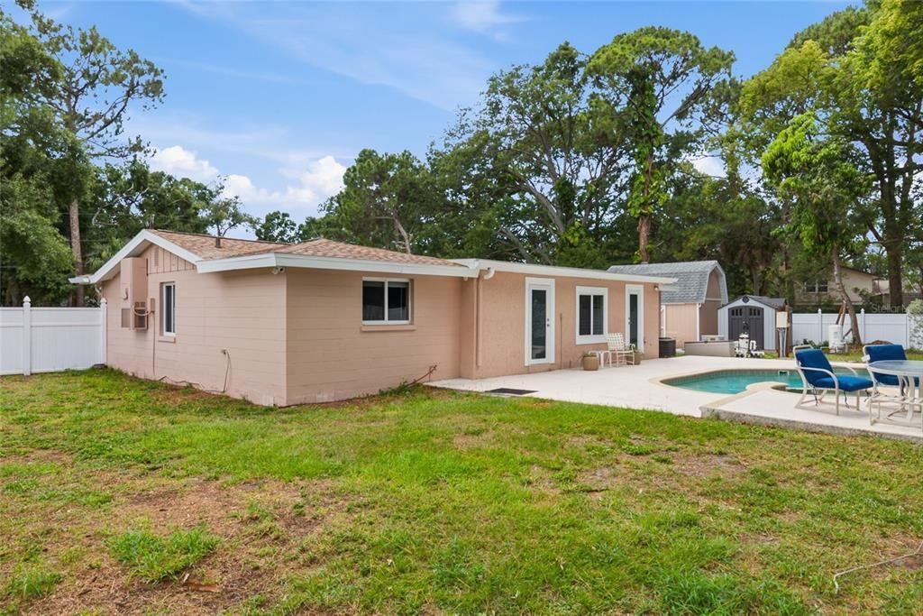 En Venta: $560,000 (3 camas, 2 baños, 1599 Pies cuadrados)