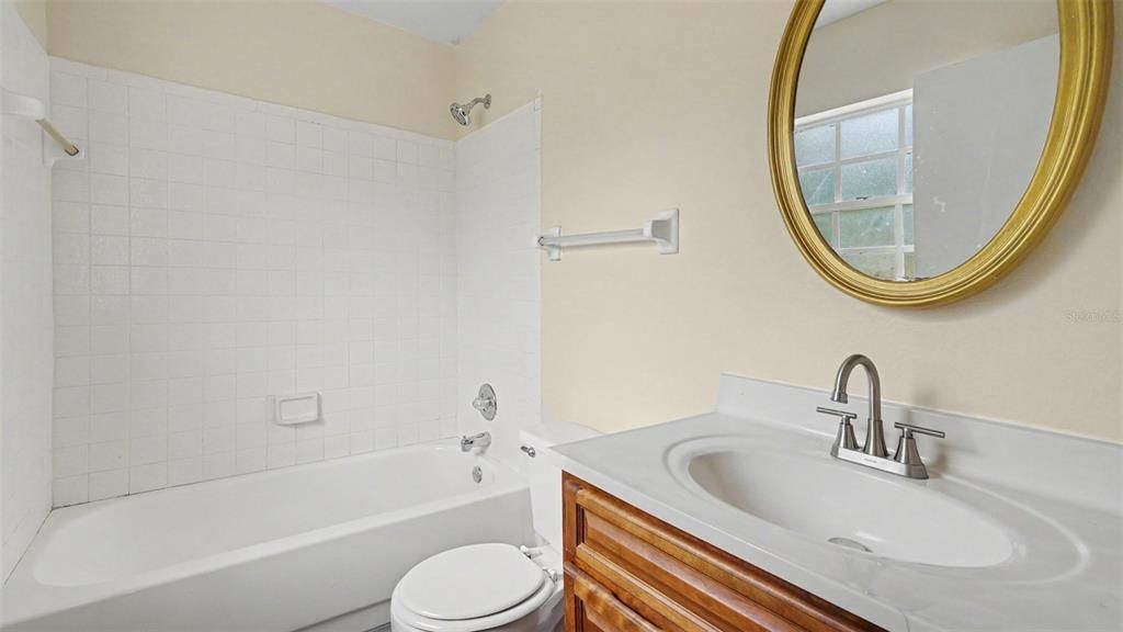 En Venta: $185,000 (3 camas, 2 baños, 1128 Pies cuadrados)