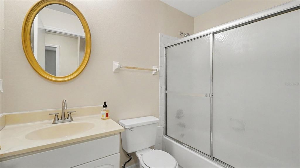 En Venta: $185,000 (3 camas, 2 baños, 1128 Pies cuadrados)