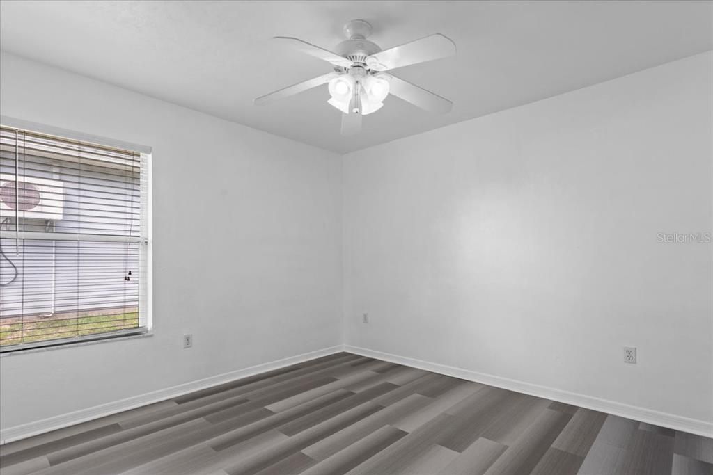For Sale: $415,000 (4 beds, 3 baths, 2127 Square Feet)