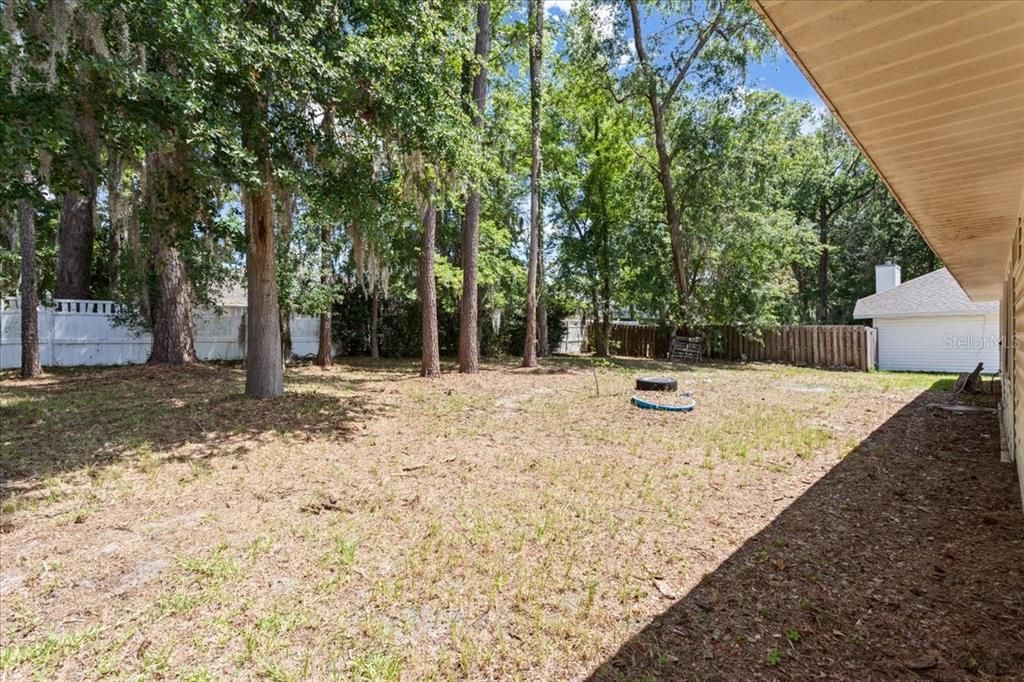 For Sale: $415,000 (4 beds, 3 baths, 2127 Square Feet)