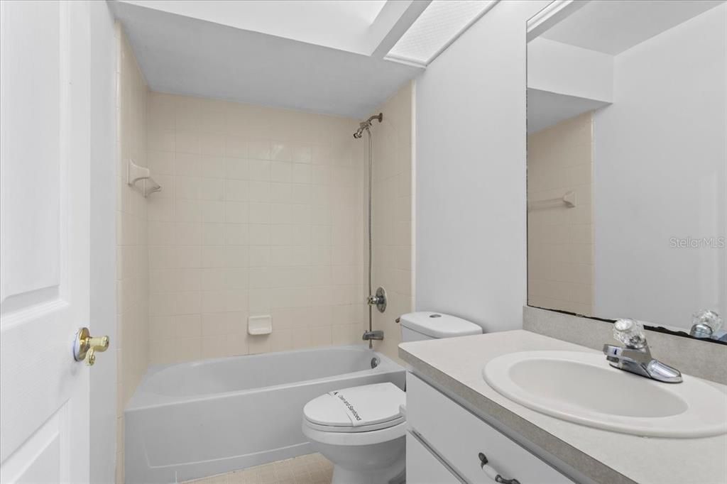 For Sale: $415,000 (4 beds, 3 baths, 2127 Square Feet)