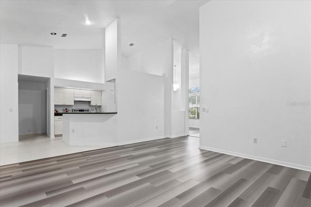For Sale: $415,000 (4 beds, 3 baths, 2127 Square Feet)