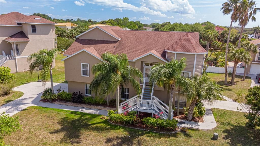 For Sale: $550,000 (4 beds, 3 baths, 2708 Square Feet)