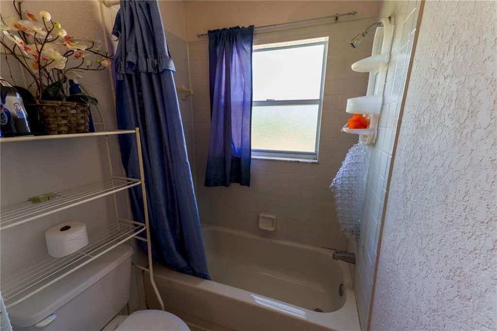 For Sale: $550,000 (4 beds, 3 baths, 2708 Square Feet)