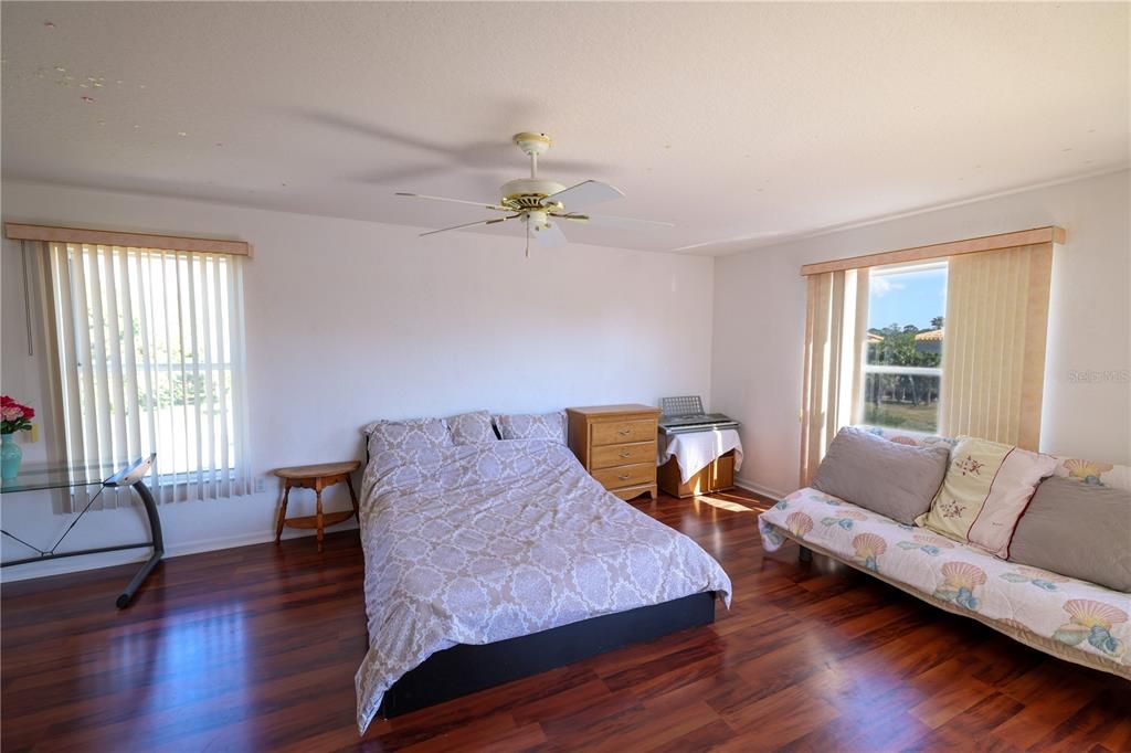 For Sale: $550,000 (4 beds, 3 baths, 2708 Square Feet)