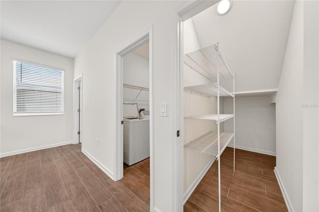На продажу: $335,000 (3 спален, 2 ванн, 1603 Квадратных фут)