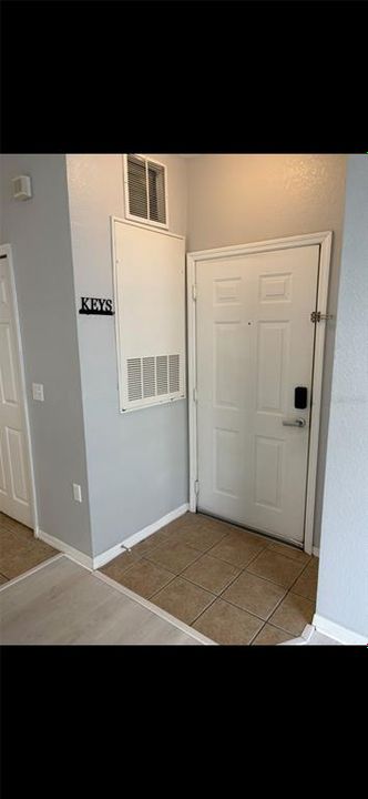 For Sale: $161,500 (1 beds, 1 baths, 615 Square Feet)