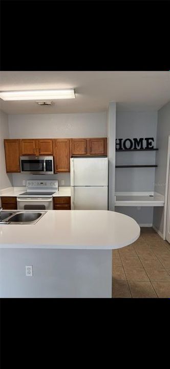For Sale: $161,500 (1 beds, 1 baths, 615 Square Feet)