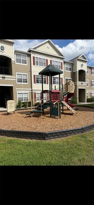 For Sale: $161,500 (1 beds, 1 baths, 615 Square Feet)