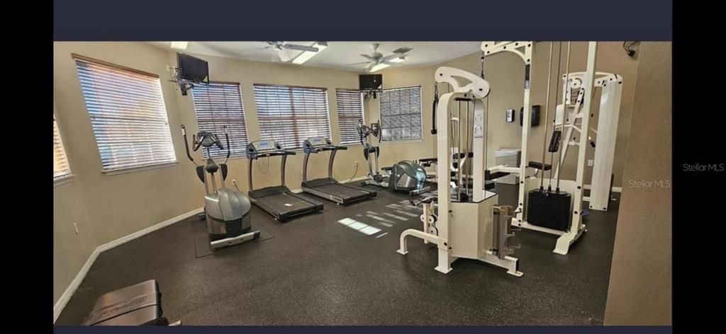 For Sale: $161,500 (1 beds, 1 baths, 615 Square Feet)