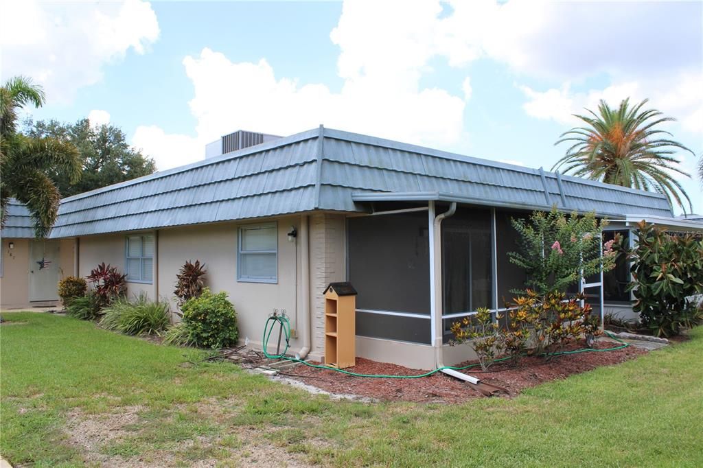 For Sale: $75,000 (1 beds, 1 baths, 800 Square Feet)