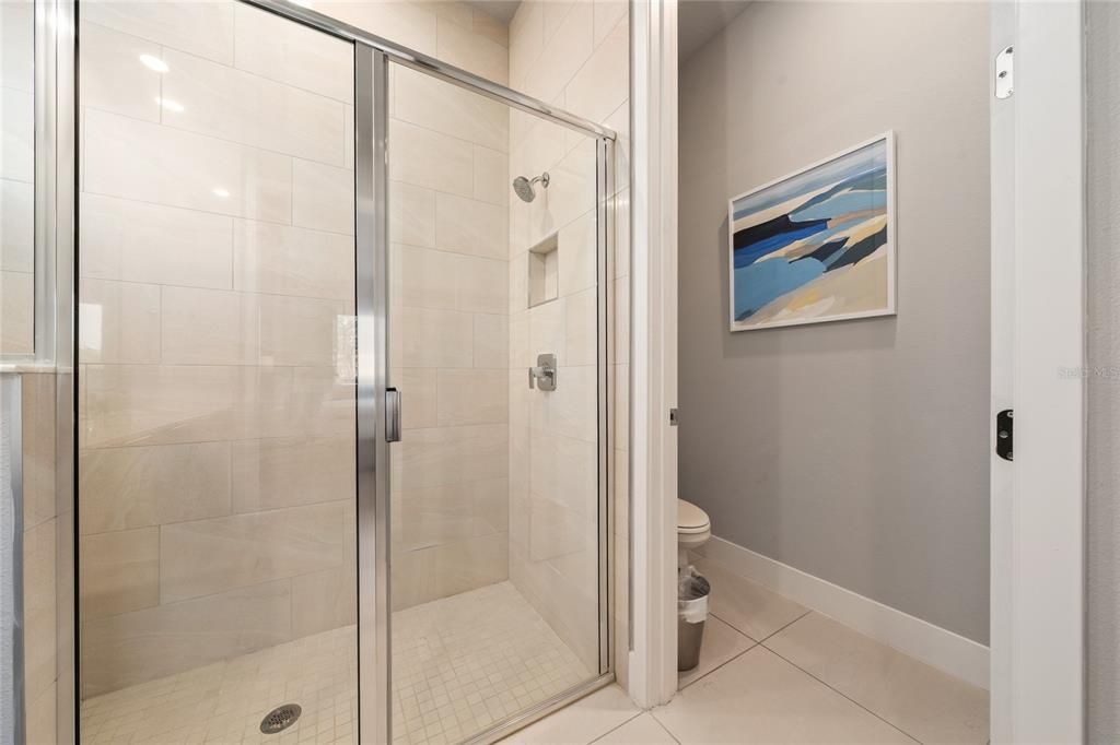 : $2,499 (3 beds, 3 baths, 1500 Square Feet)