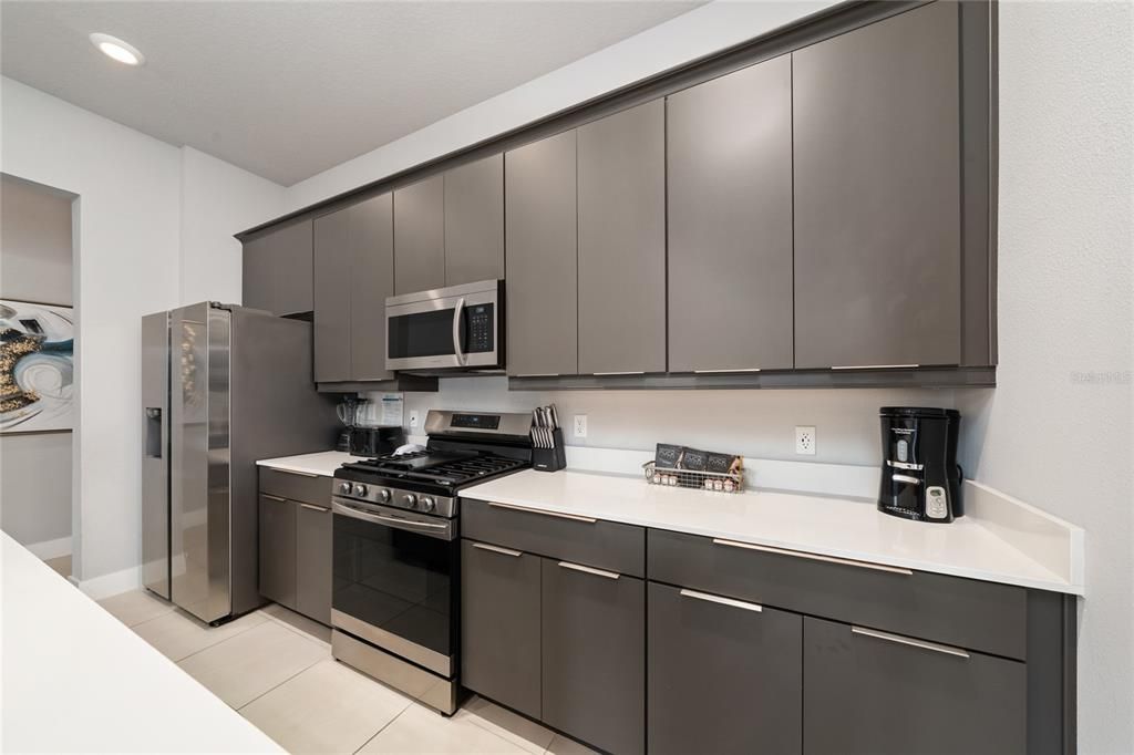 : $2,499 (3 beds, 3 baths, 1500 Square Feet)