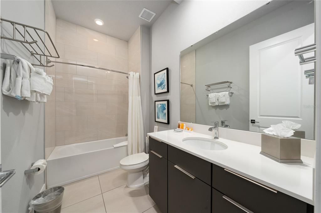 : $2,499 (3 beds, 3 baths, 1500 Square Feet)