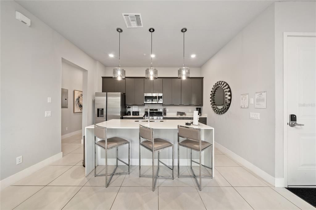 : $2,499 (3 beds, 3 baths, 1500 Square Feet)
