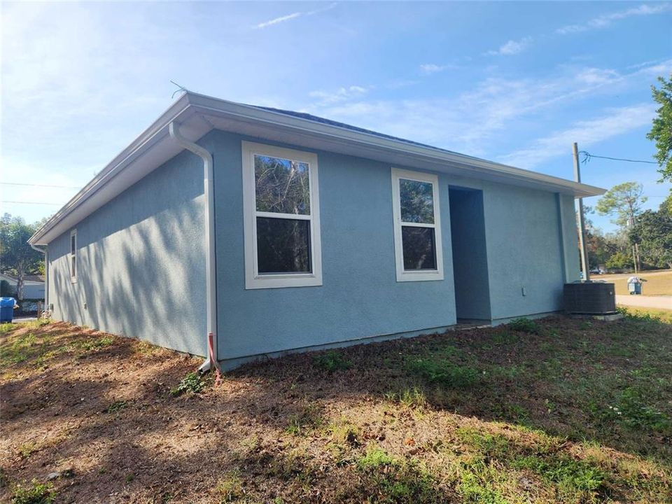 For Rent: $2,500 (2 beds, 2 baths, 1154 Square Feet)