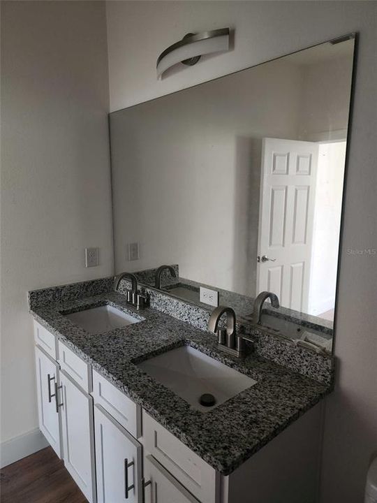For Rent: $2,500 (2 beds, 2 baths, 1154 Square Feet)