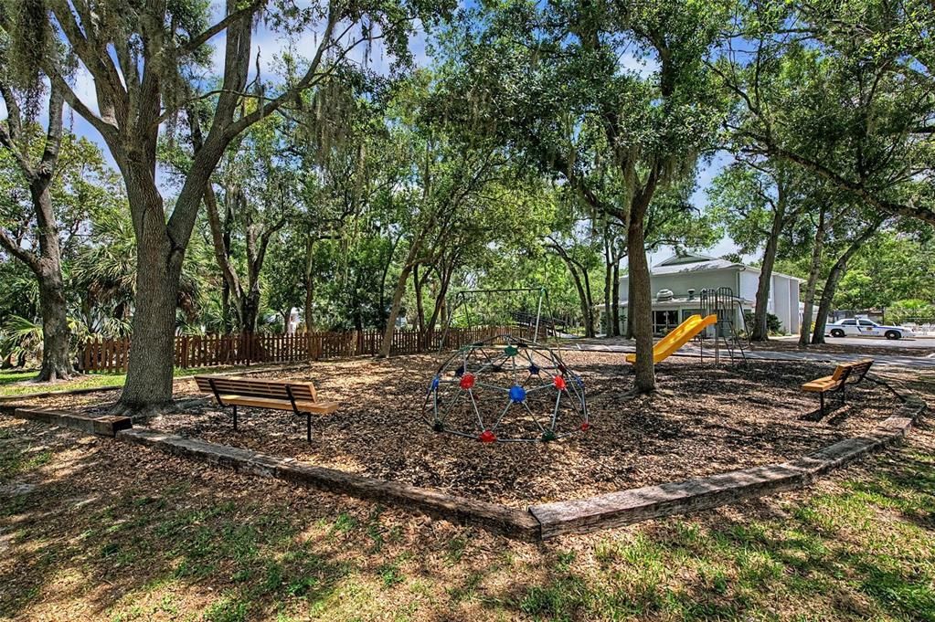 For Sale: $225,000 (3 beds, 2 baths, 1364 Square Feet)
