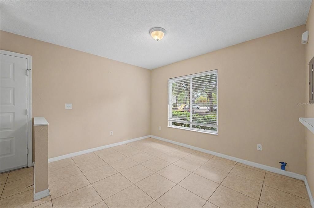 For Sale: $225,000 (3 beds, 2 baths, 1364 Square Feet)
