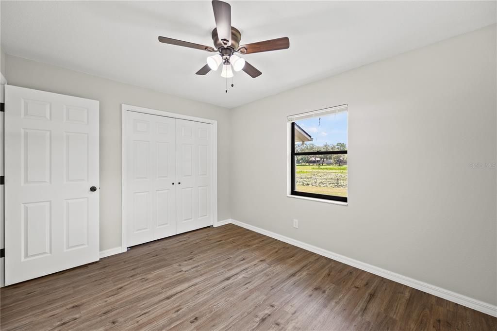 For Sale: $325,000 (3 beds, 2 baths, 1260 Square Feet)