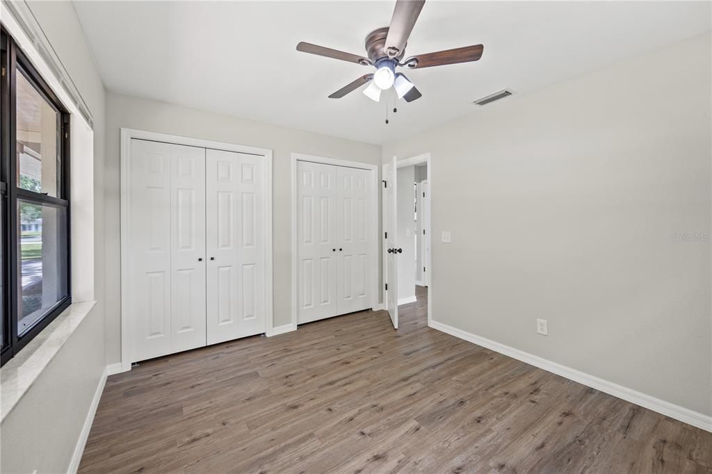 For Sale: $325,000 (3 beds, 2 baths, 1260 Square Feet)