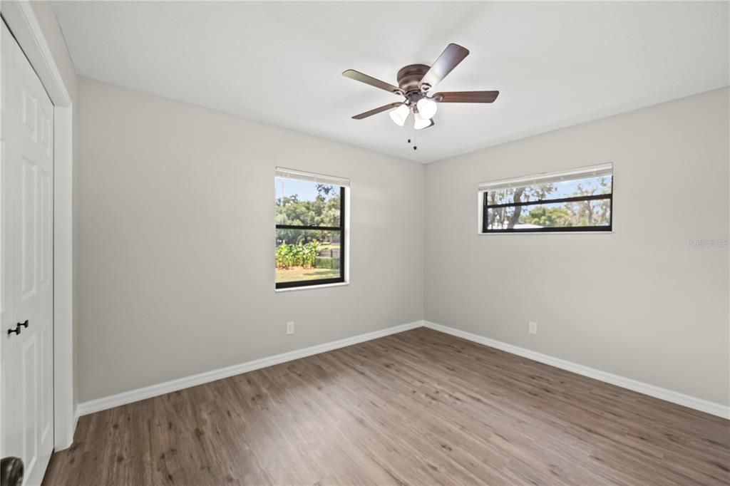 For Sale: $325,000 (3 beds, 2 baths, 1260 Square Feet)
