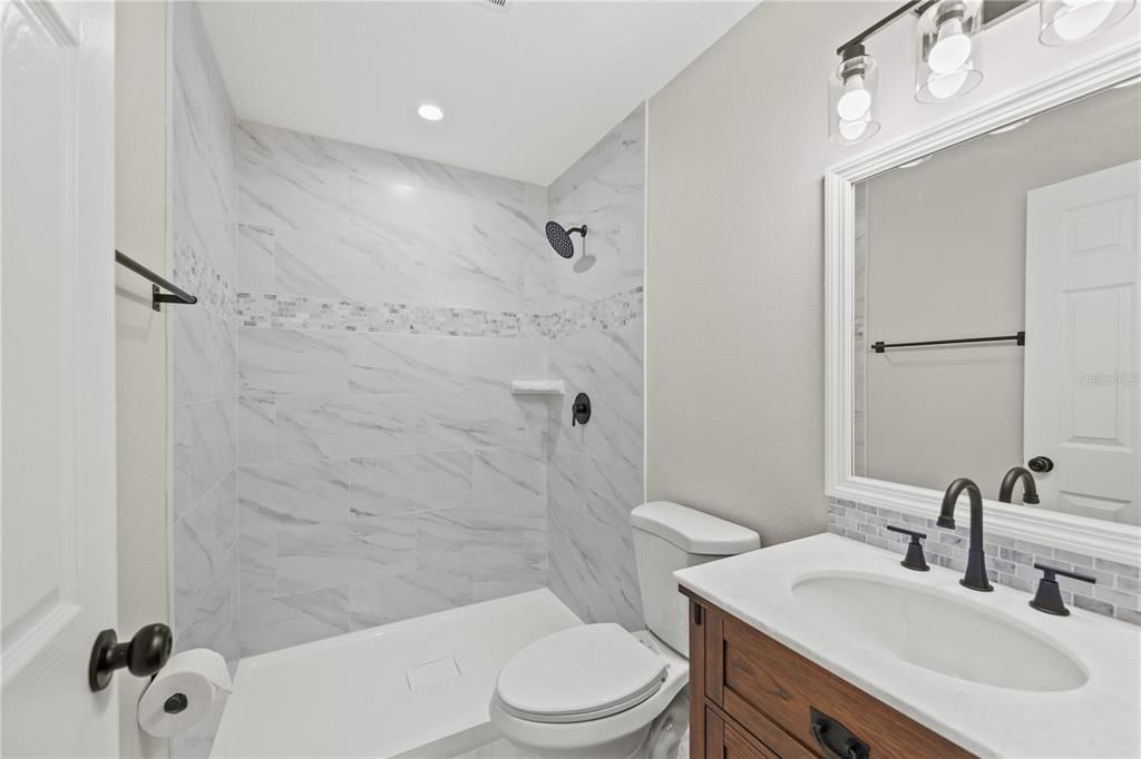 For Sale: $325,000 (3 beds, 2 baths, 1260 Square Feet)