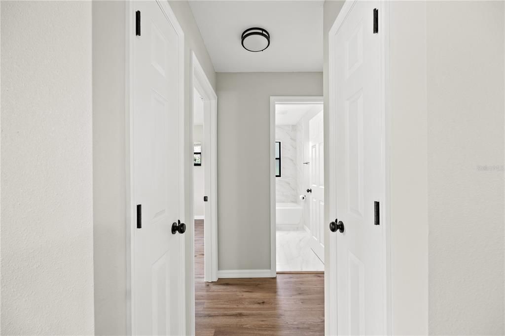 For Sale: $325,000 (3 beds, 2 baths, 1260 Square Feet)