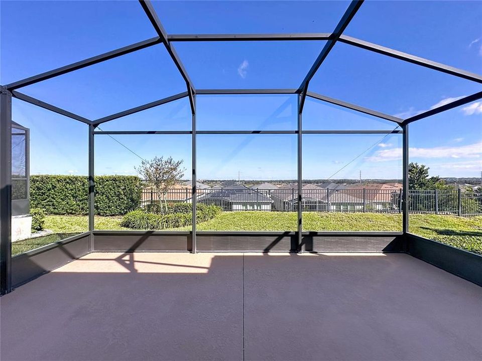 For Sale: $400,000 (3 beds, 2 baths, 1905 Square Feet)