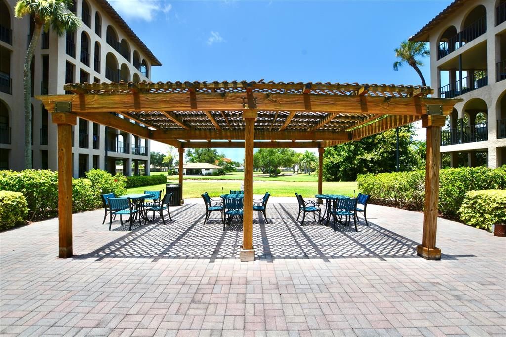 For Rent: $2,750 (2 beds, 2 baths, 1147 Square Feet)
