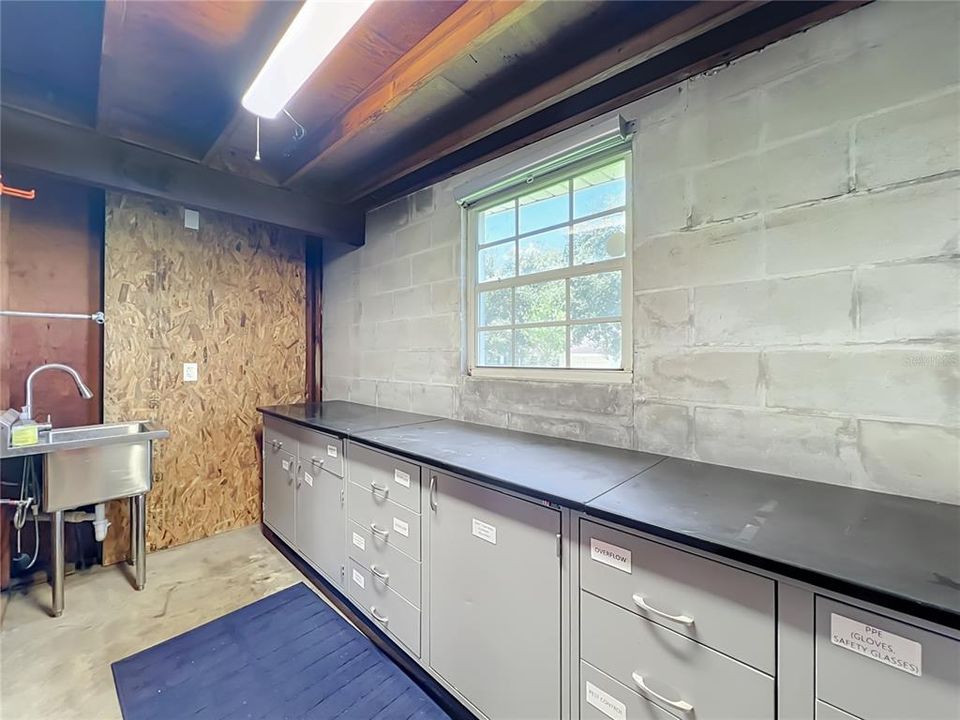 На продажу: $460,000 (3 спален, 2 ванн, 1926 Квадратных фут)