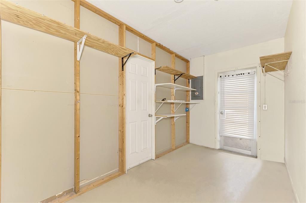 Active With Contract: $199,000 (2 beds, 2 baths, 1095 Square Feet)
