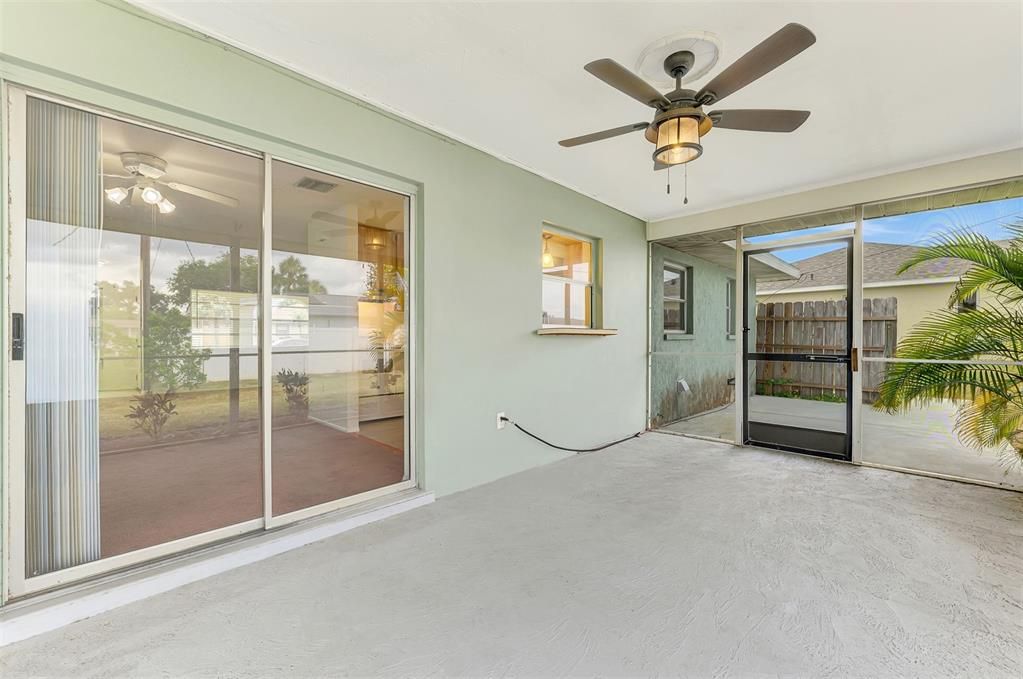 Active With Contract: $199,000 (2 beds, 2 baths, 1095 Square Feet)
