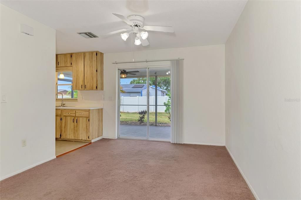 Active With Contract: $199,000 (2 beds, 2 baths, 1095 Square Feet)