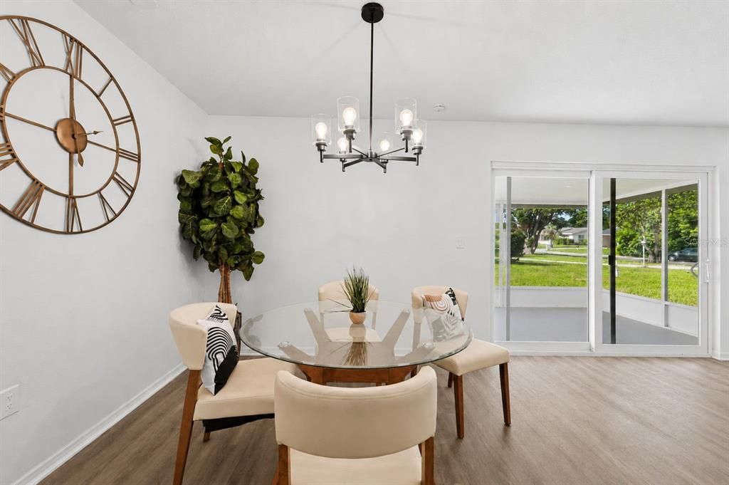 For Sale: $339,900 (3 beds, 2 baths, 1584 Square Feet)