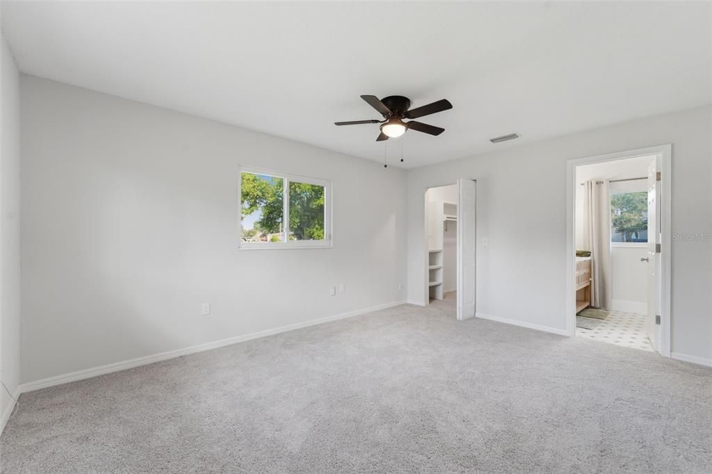For Sale: $339,900 (3 beds, 2 baths, 1584 Square Feet)