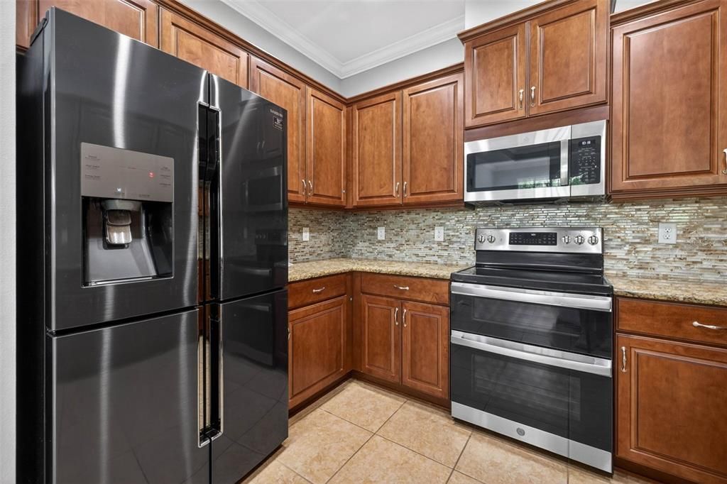 For Sale: $329,000 (3 beds, 2 baths, 1800 Square Feet)