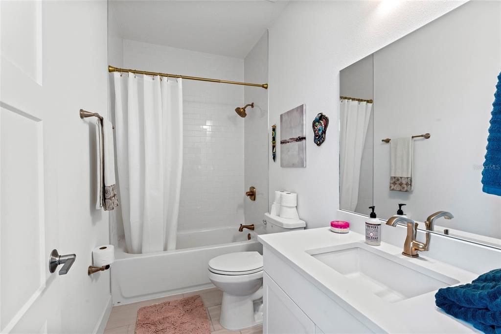 For Rent: $4,900 (3 beds, 3 baths, 2255 Square Feet)
