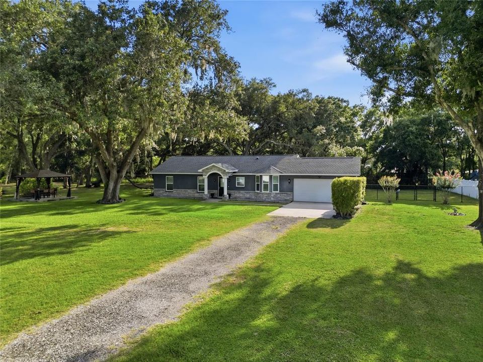 En Venta: $700,000 (3 camas, 2 baños, 1333 Pies cuadrados)