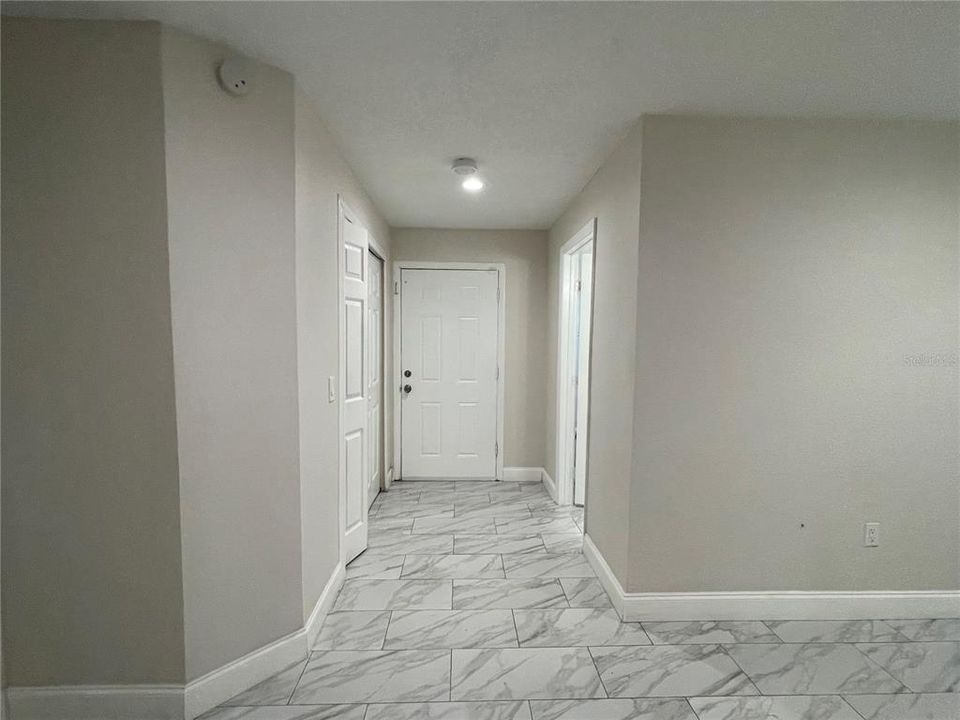 В аренду: $1,700 (3 спален, 2 ванн, 1374 Квадратных фут)