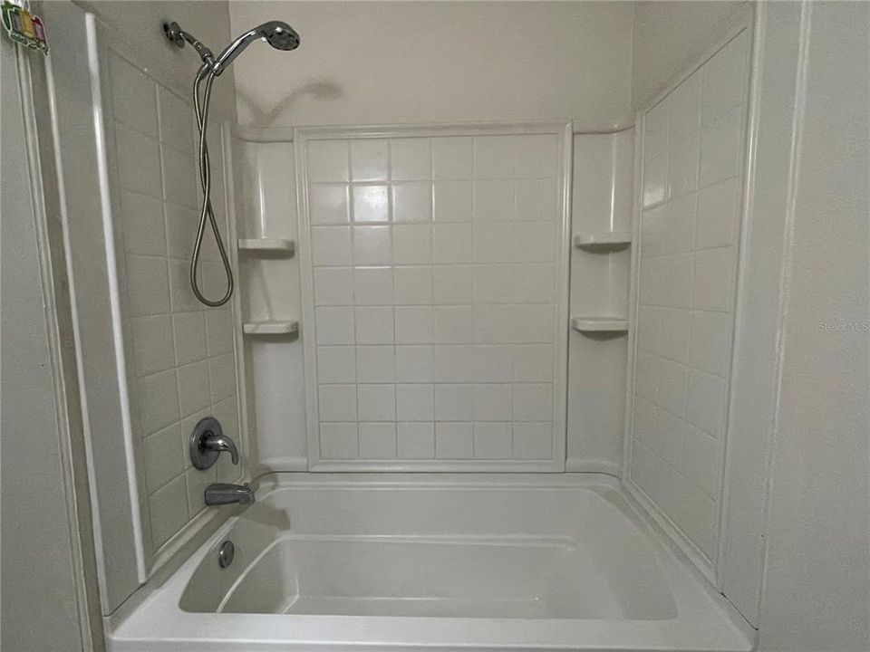 В аренду: $1,700 (3 спален, 2 ванн, 1374 Квадратных фут)