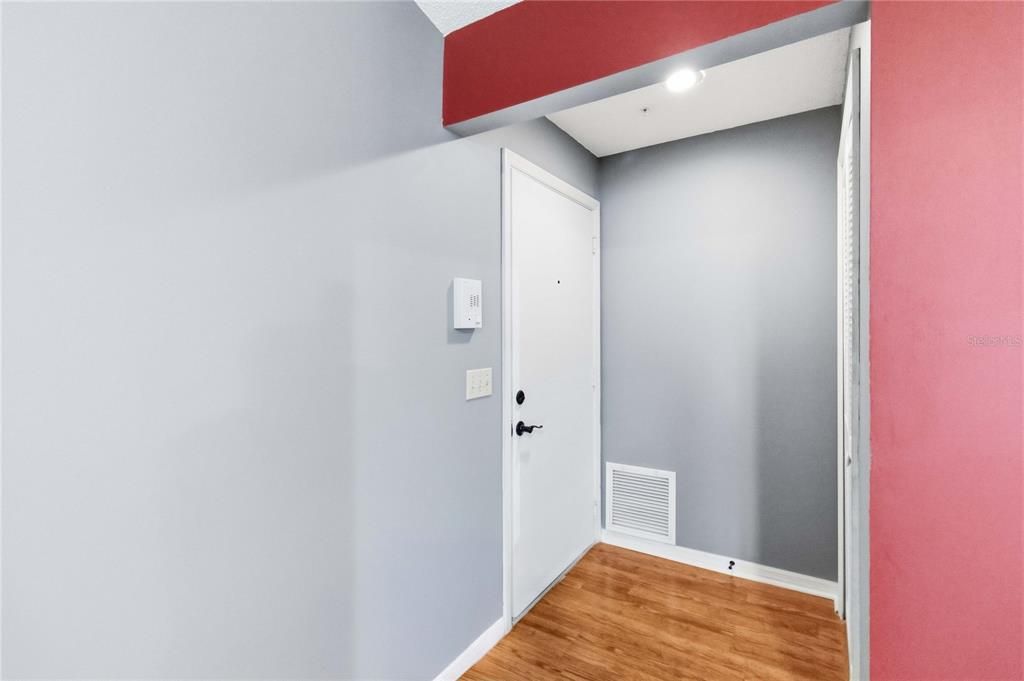 For Sale: $225,900 (2 beds, 2 baths, 1080 Square Feet)