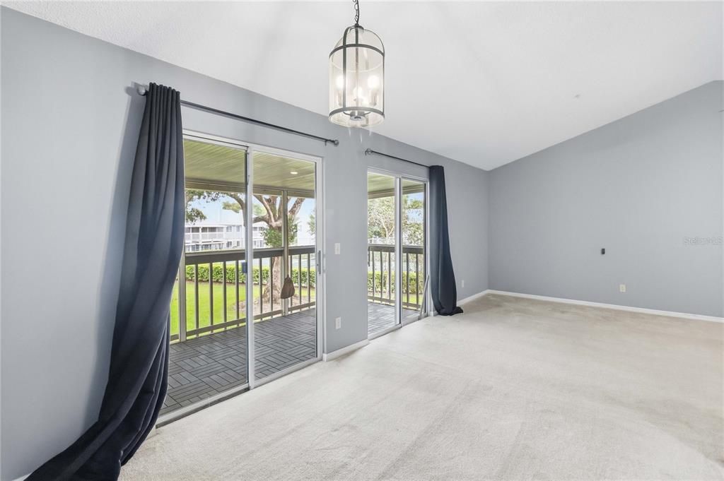 For Sale: $225,900 (2 beds, 2 baths, 1080 Square Feet)