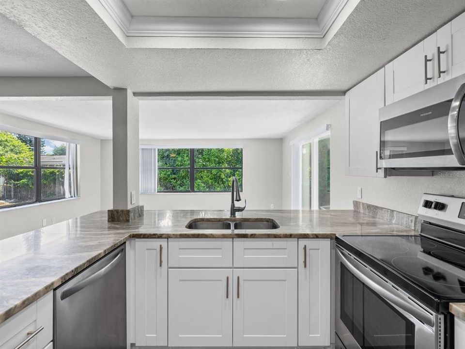 For Sale: $275,000 (3 beds, 2 baths, 1232 Square Feet)