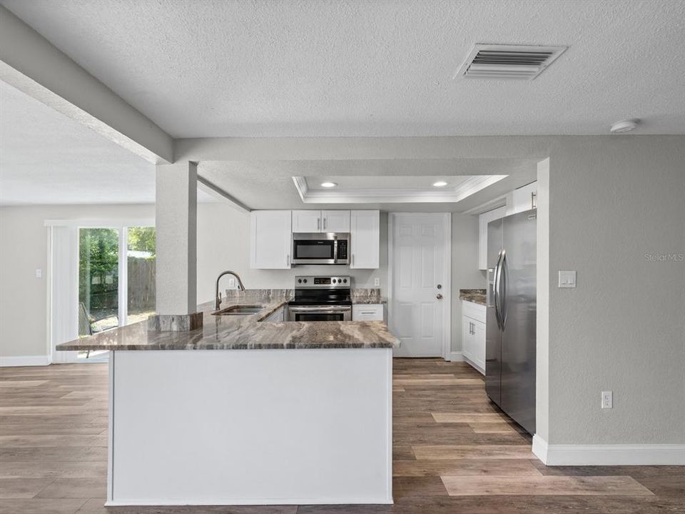 For Sale: $275,000 (3 beds, 2 baths, 1232 Square Feet)