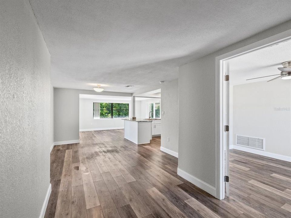For Sale: $275,000 (3 beds, 2 baths, 1232 Square Feet)