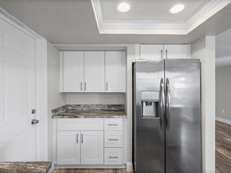 For Sale: $275,000 (3 beds, 2 baths, 1232 Square Feet)