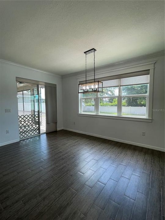 En Renta: $2,700 (3 camas, 2 baños, 2417 Pies cuadrados)
