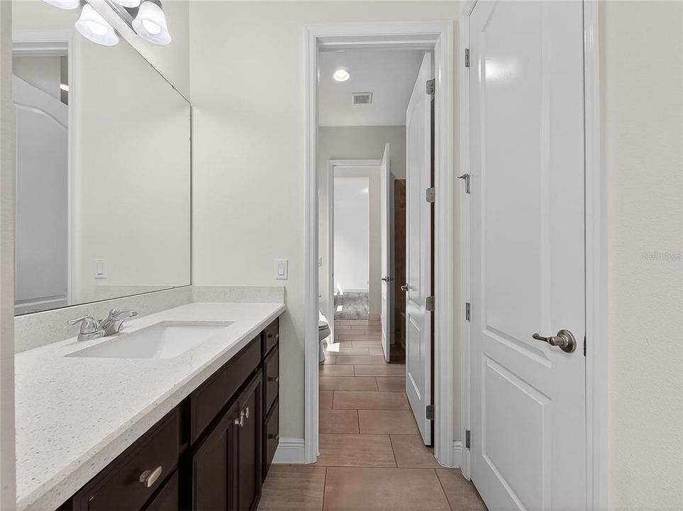 For Sale: $1,320,000 (4 beds, 5 baths, 4069 Square Feet)